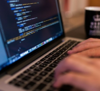 stipendio medio programmatore francia